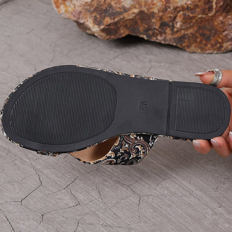 Evelyn Sandals